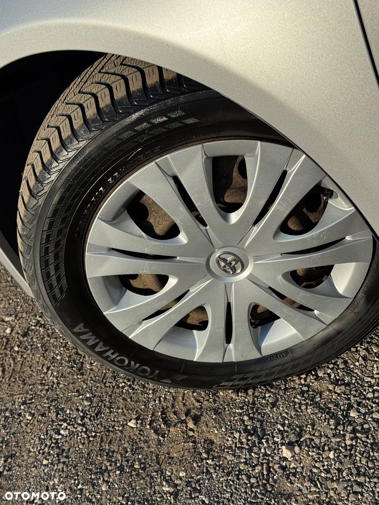 Toyota Avensis 1.8 Luna EU5 - 18