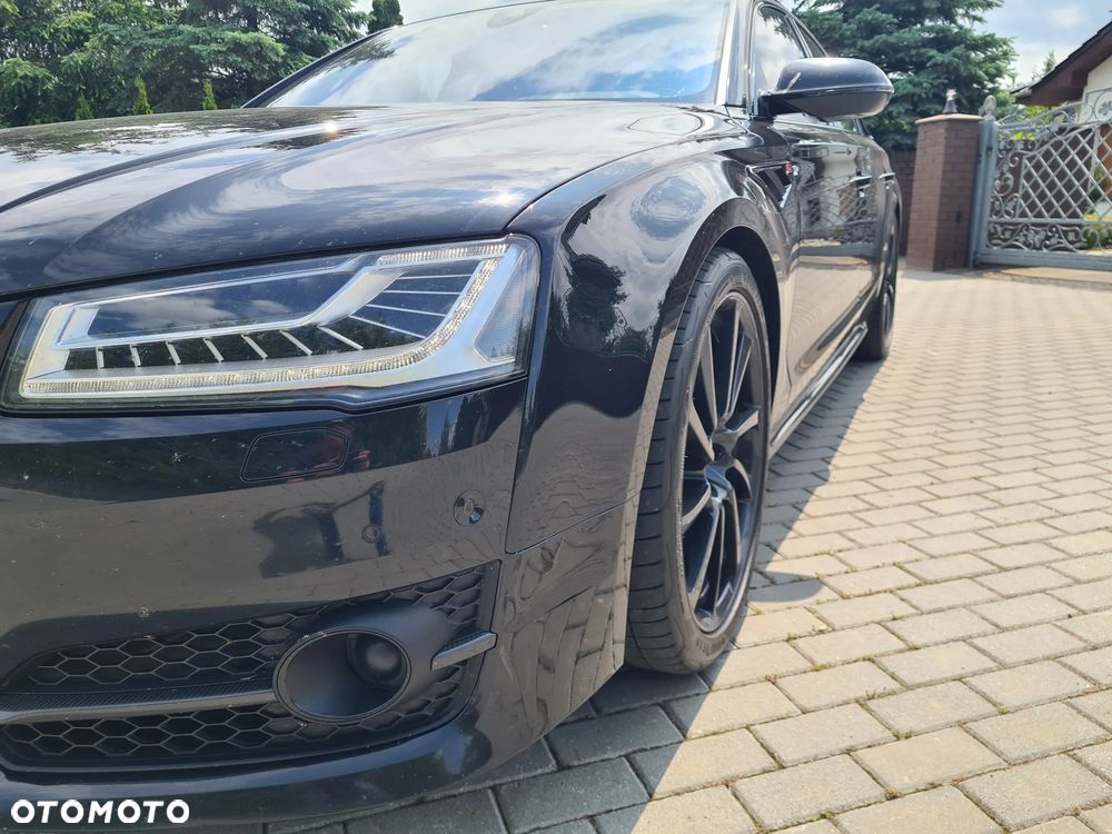 Audi S8 Plus - 5