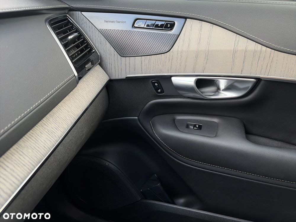 Volvo XC 90 B5 D AWD Plus Bright 7os - 25