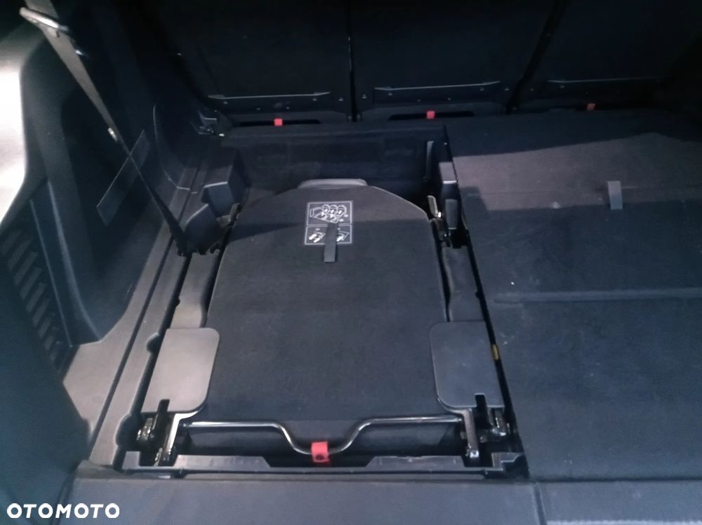 Peugeot 5008 2.0 BlueHDI Active S&S - 23