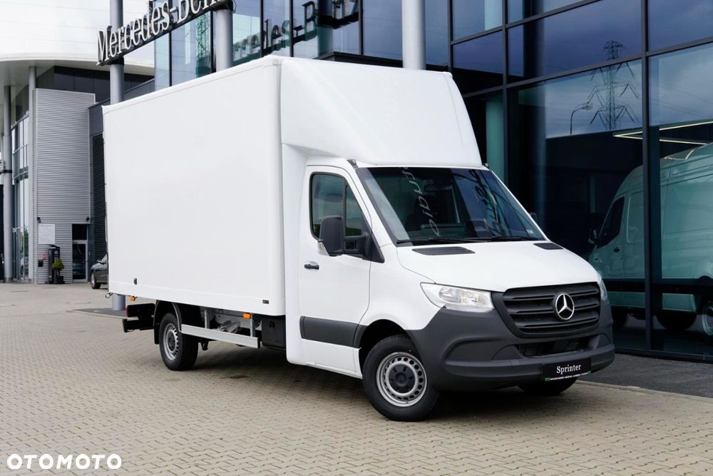 Mercedes-Benz Sprinter - 2
