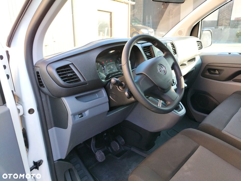 Opel Vivaro - 12