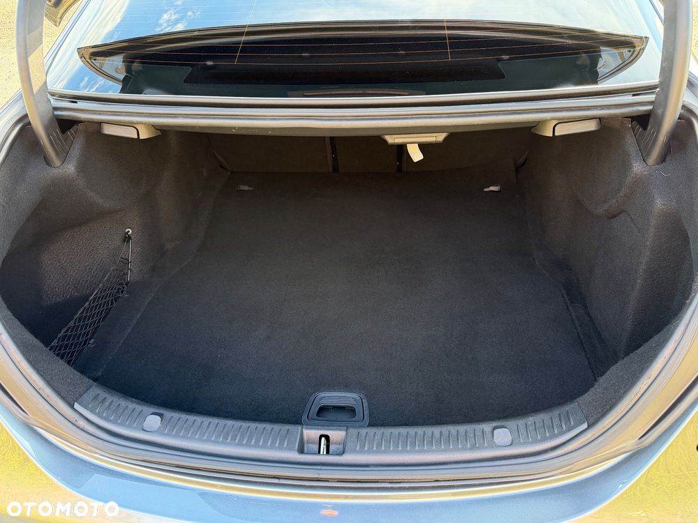 Mercedes-Benz Klasa E 220 d 4-Matic 9G-TRONIC - 19