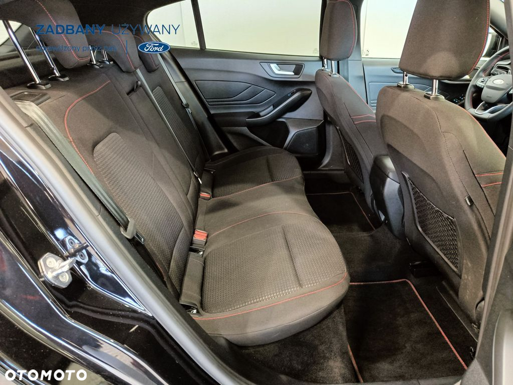 Ford Focus 1.0 EcoBoost ST-Line X - 28