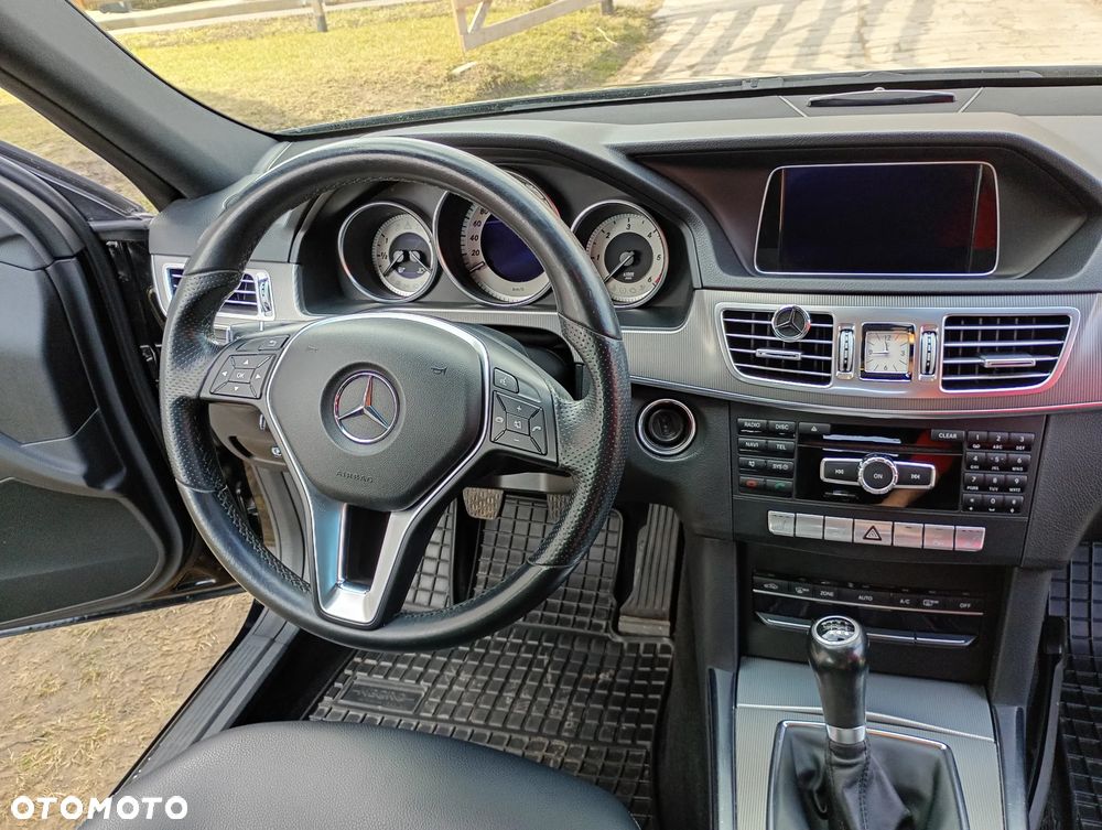 Mercedes-Benz Klasa E 220 BlueTEC Avantgarde - 13
