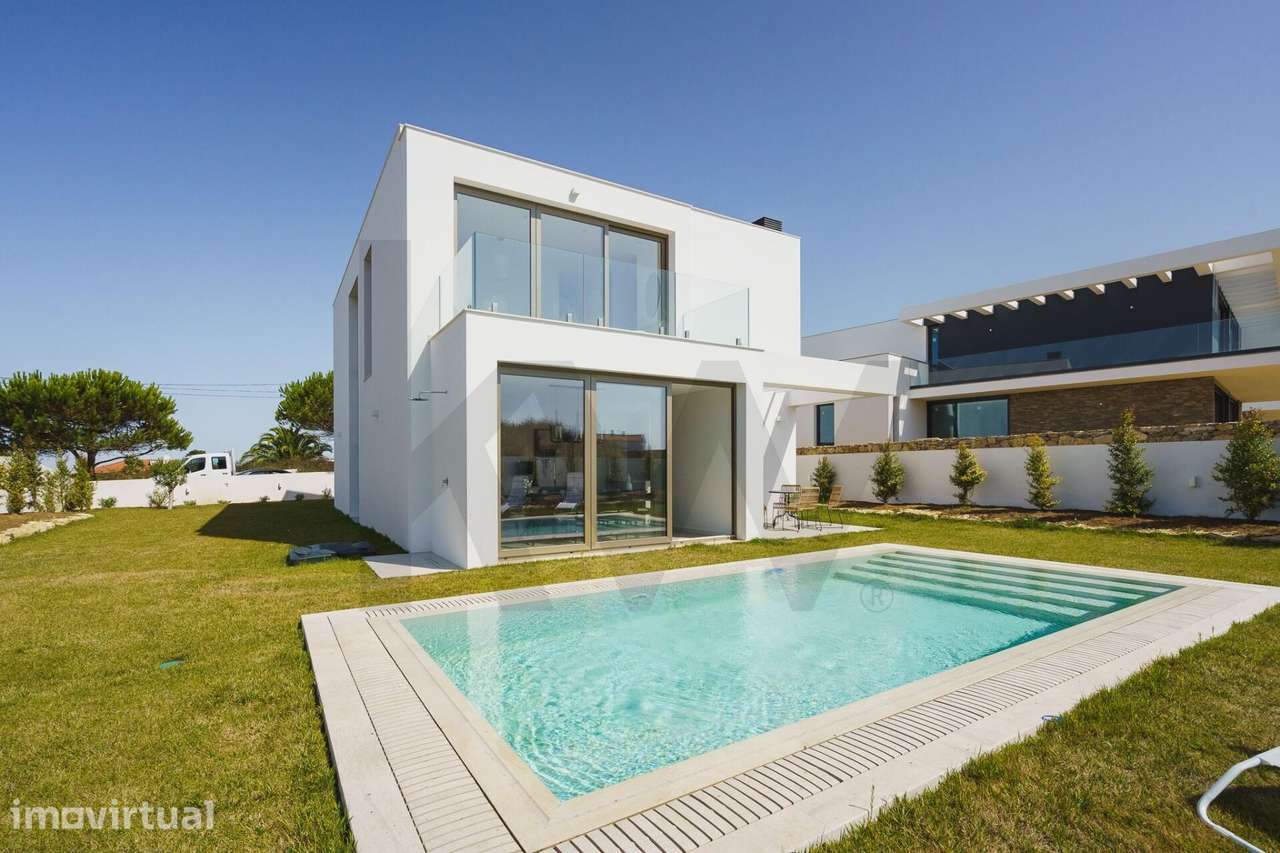 Moradia T3 Contemporânea com Três Suítes, Piscina e Jardim | São João - Grande imagem: 2/32