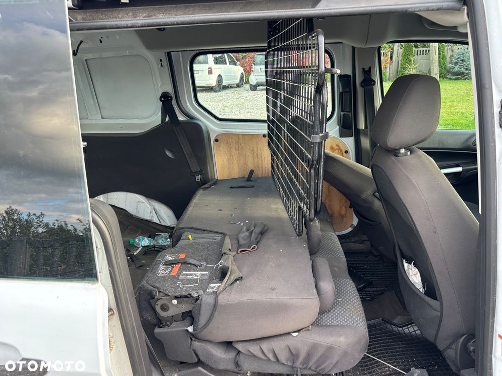 Ford Transit Connect - 6