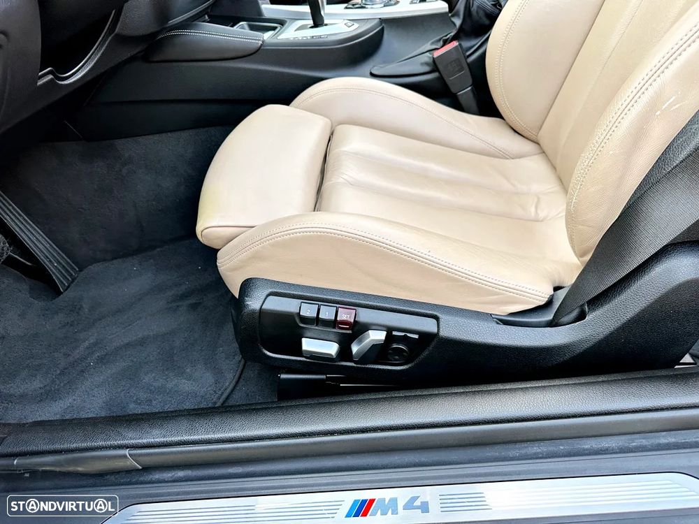 BMW M4 Auto - 24