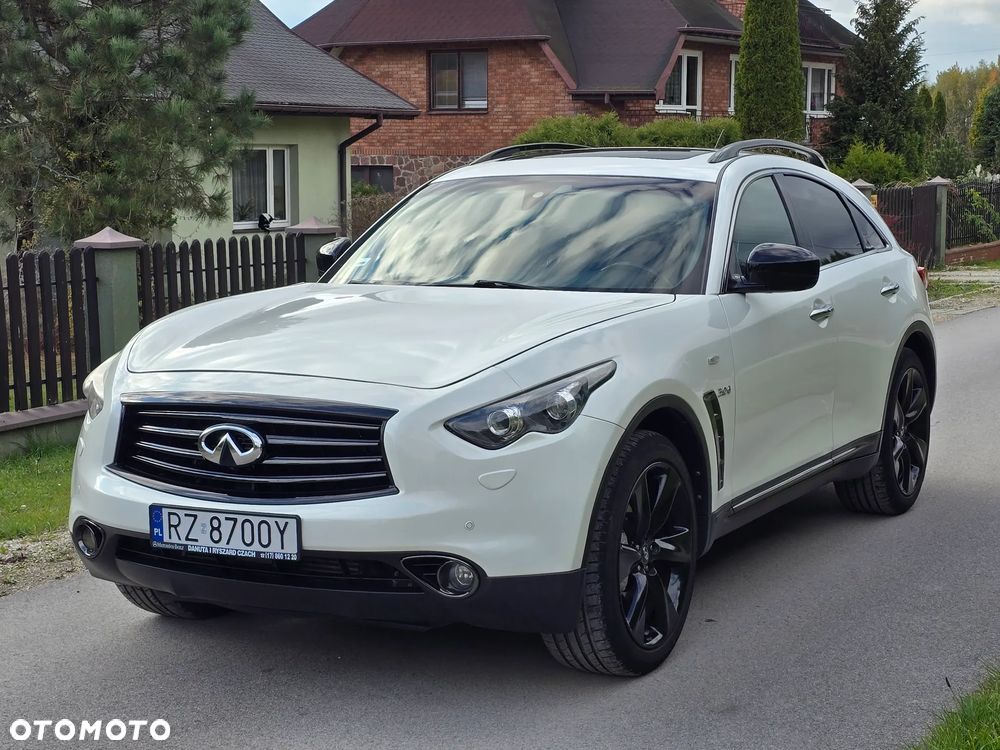 Infiniti Q70 3.0d S Premium - 25
