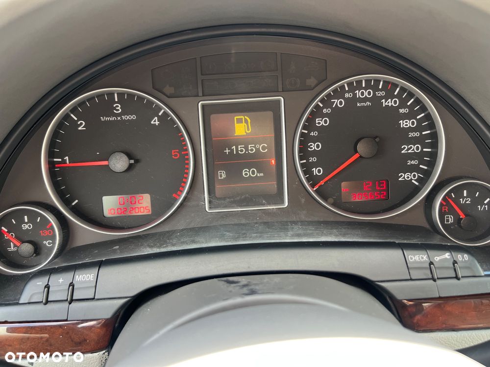 Audi A4 Avant 2.0 TDI - 11