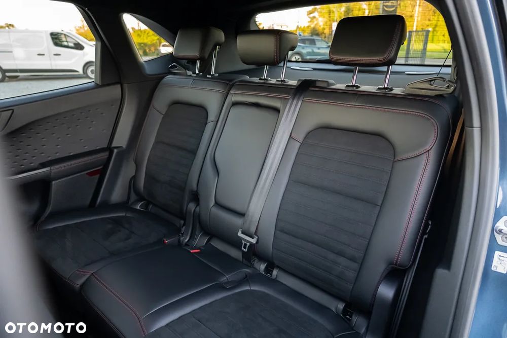Ford Kuga - 32