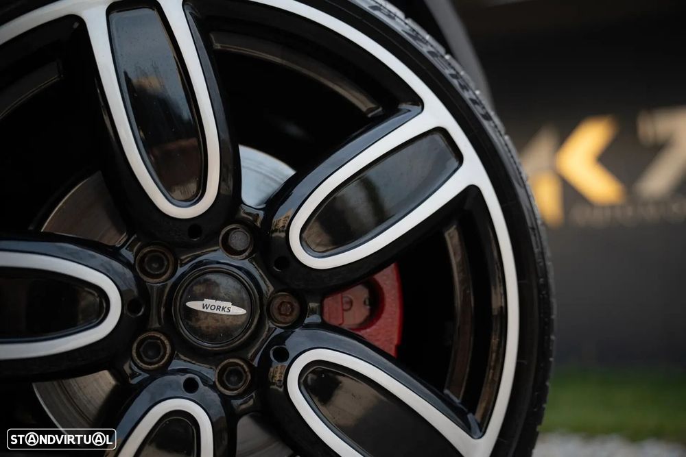 MINI 3 Portas Cooper SD - 21