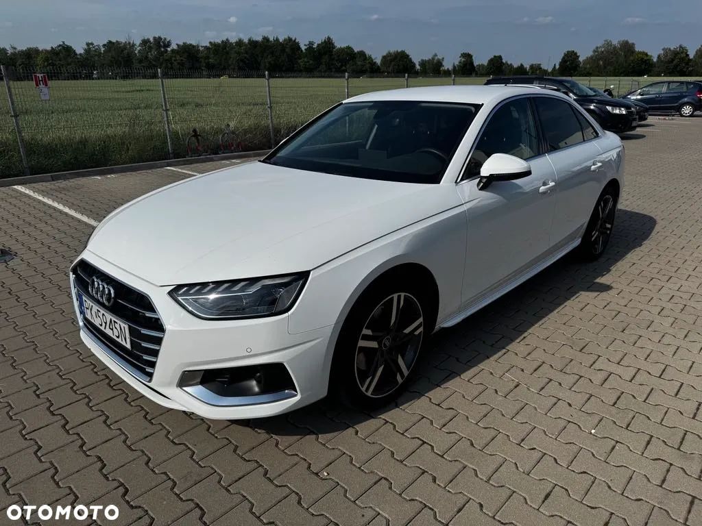 Audi A4 - 1