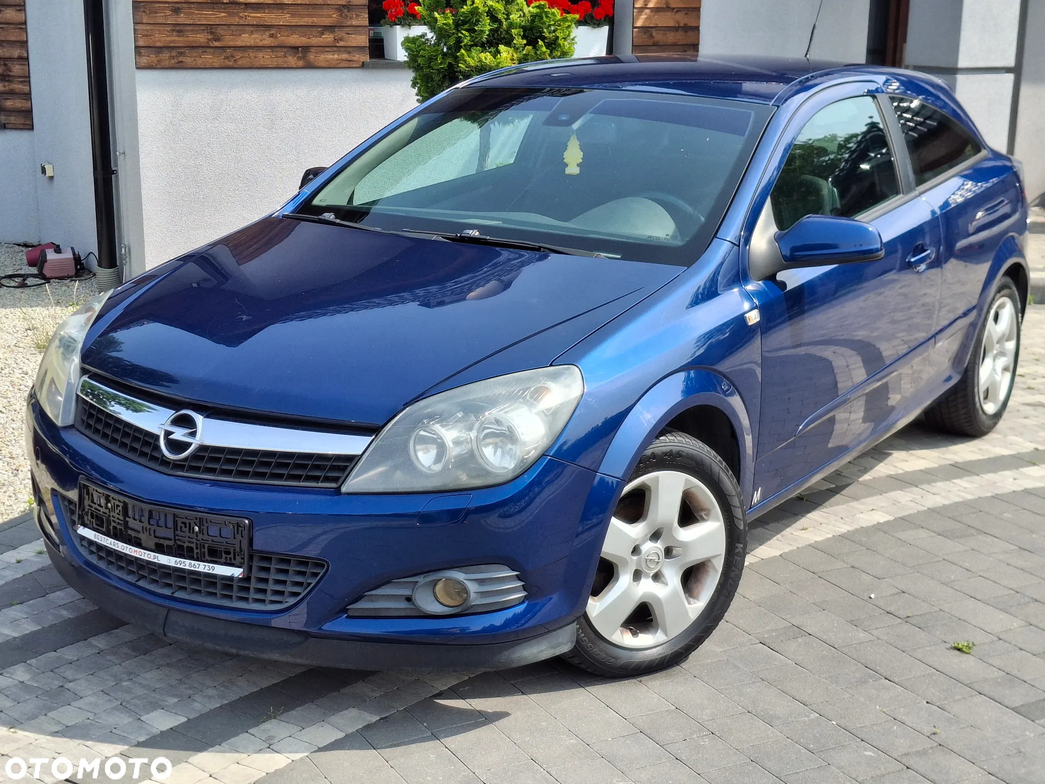 Opel Astra GTC 1.8 Innovation - 4