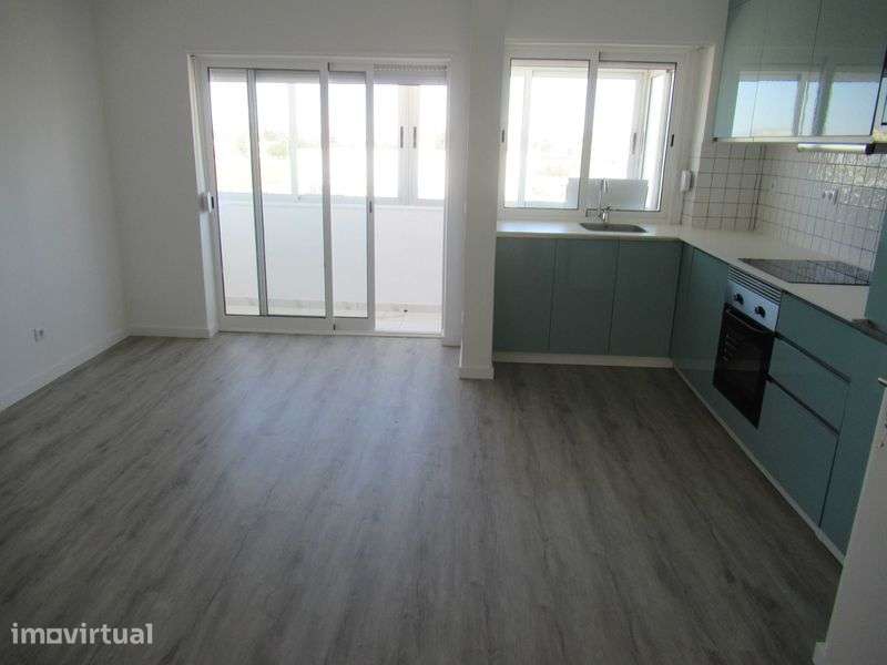T1 Totalmente Remodelado e Equipado- Lavradio Barreiro - Grande imagem: 4/12