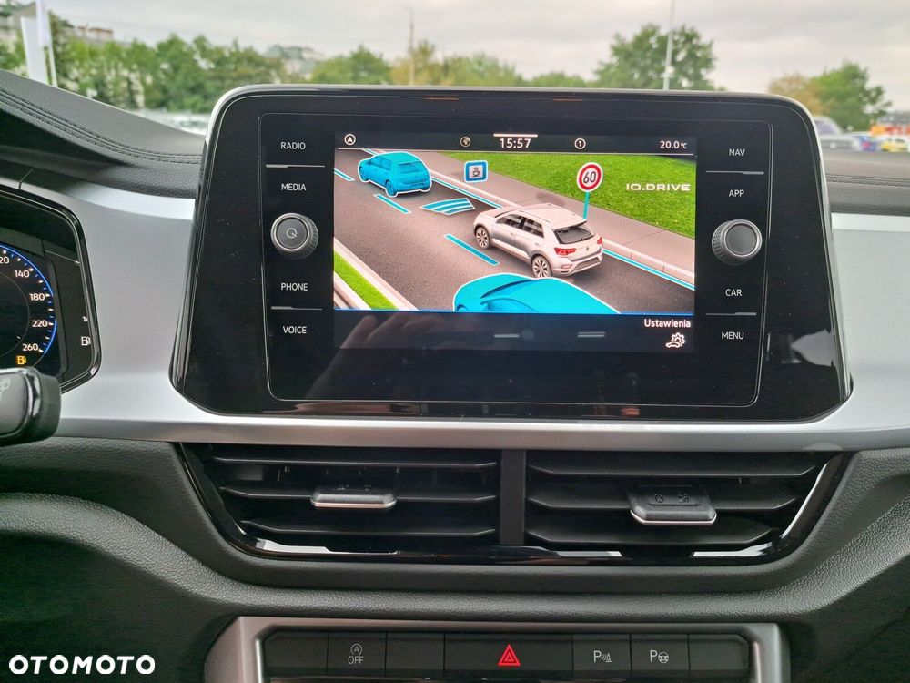 Volkswagen T-Roc 1.5 TSI Life Plus DSG - 28