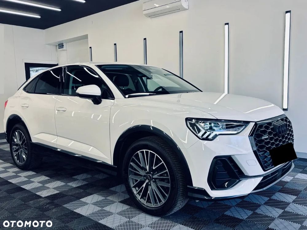 Audi Q3 Sportback - 1