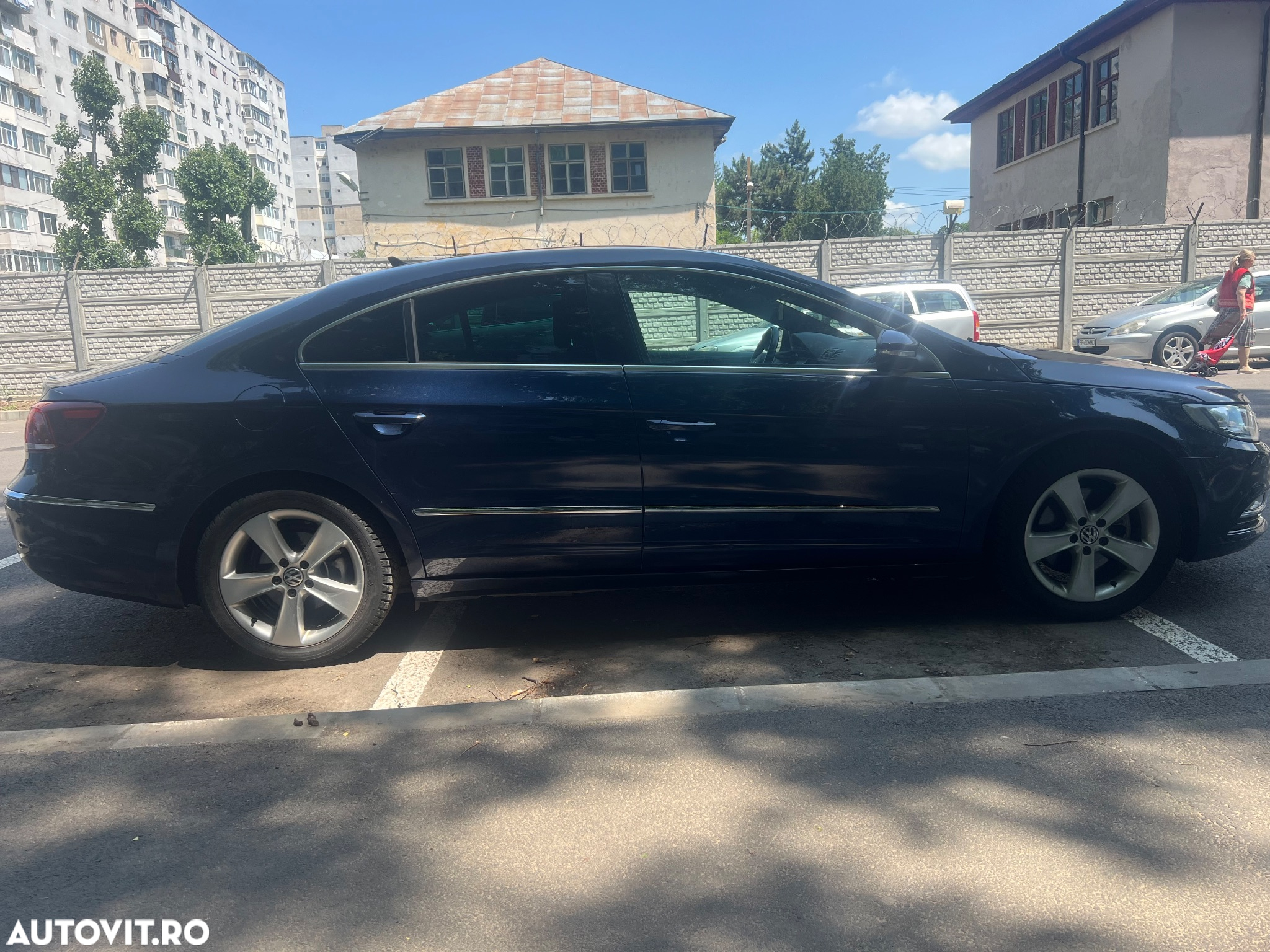 Volkswagen Passat CC 2.0 TDI DSG 4Motion BMT - 3