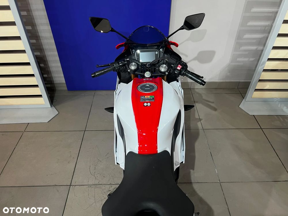 Yamaha R125 - 10