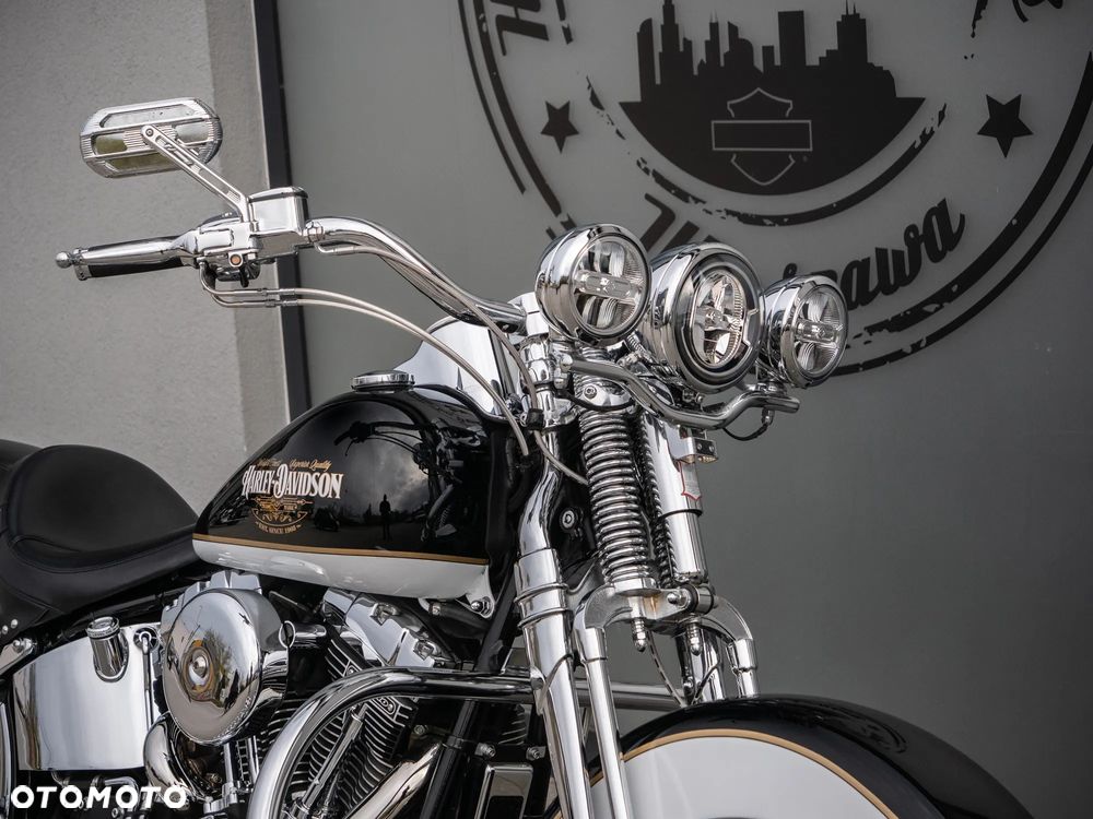 Harley-Davidson Softail Heritage Classic - 16