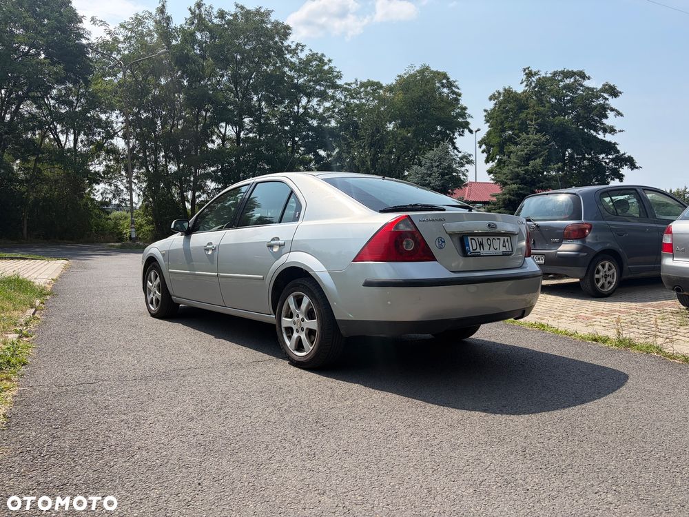 Ford Mondeo 1.8 SCi Ghia - 5