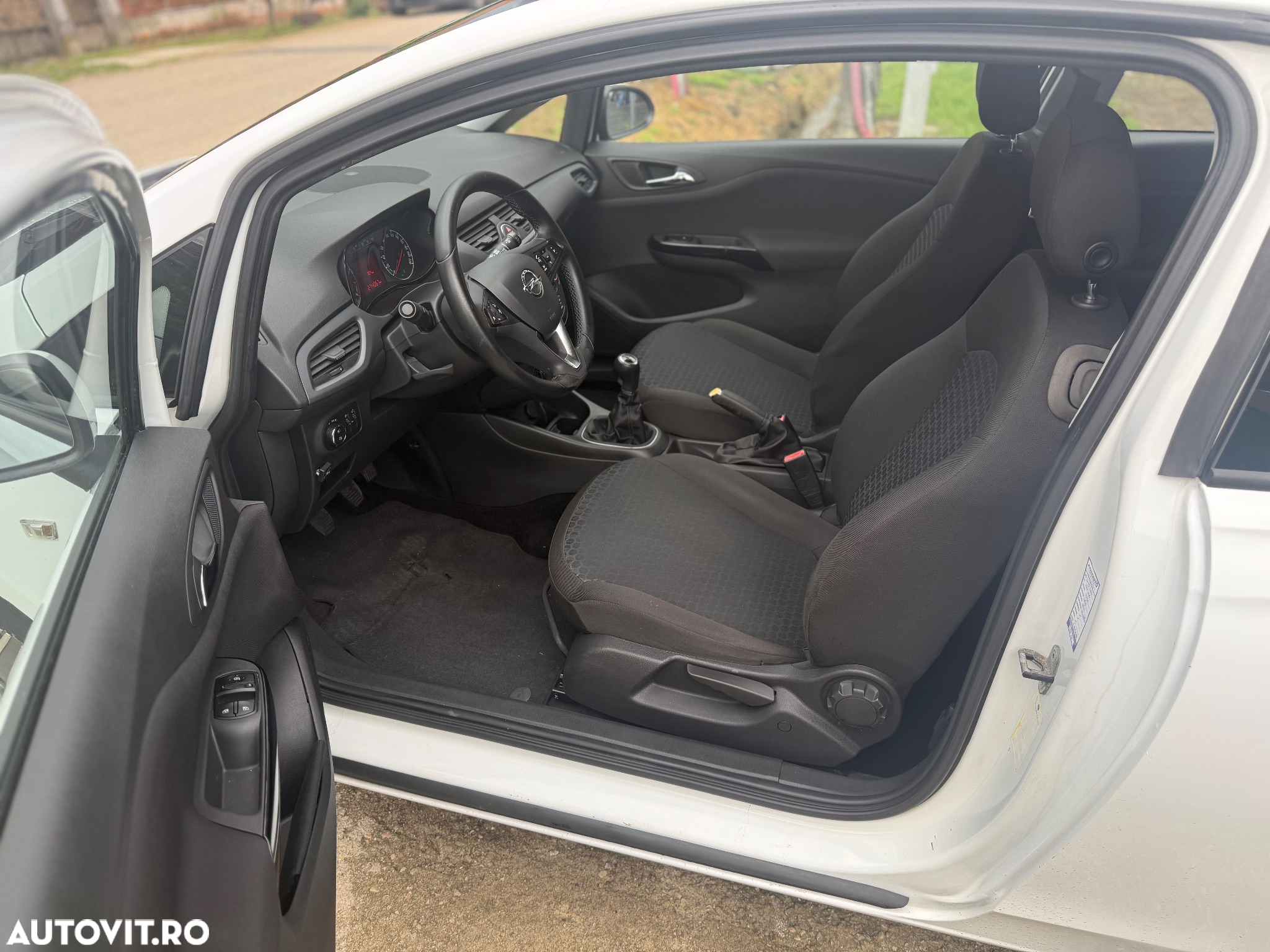 Opel Corsa Van 1.2 Twinport Ecotec - 5