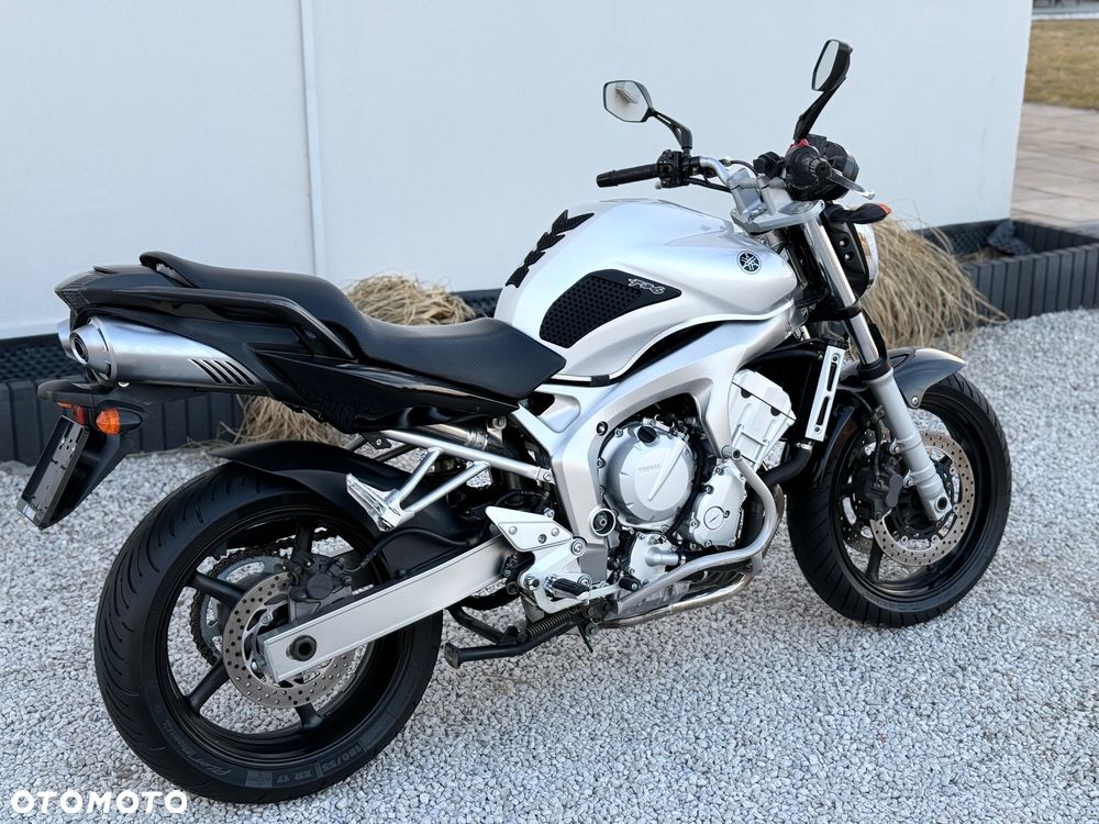Yamaha FZ6 - 2
