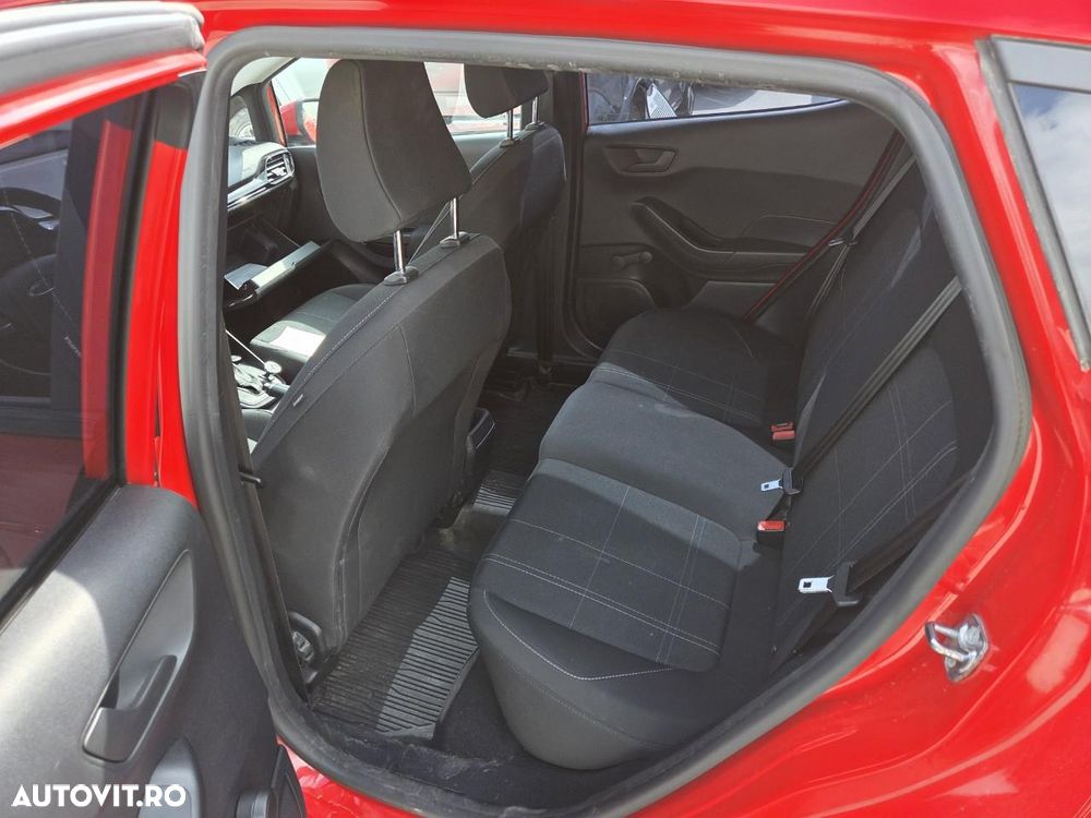 Ford Fiesta - 8