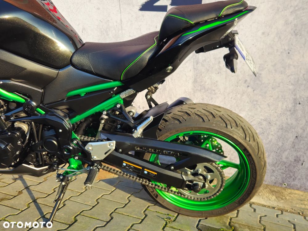 Kawasaki Z 900 - 16