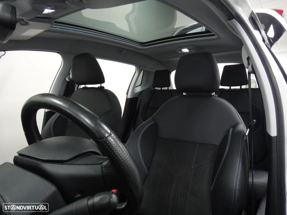 Peugeot 2008 PureTech 110 GPF Stop&Start EAT6 Crossway - 14