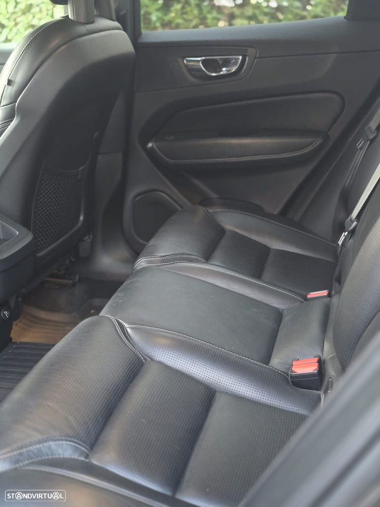Volvo XC 40 2.0 D4 Inscription AWD - 13