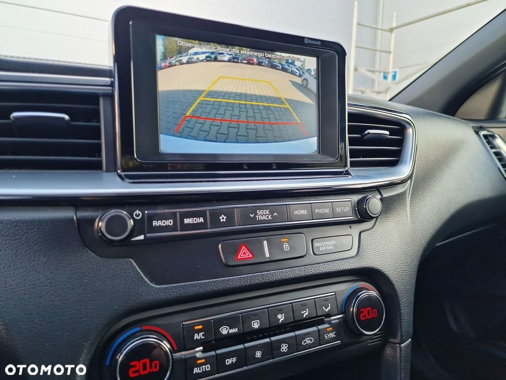 Kia Ceed 1.6 T-GDI GT - 25