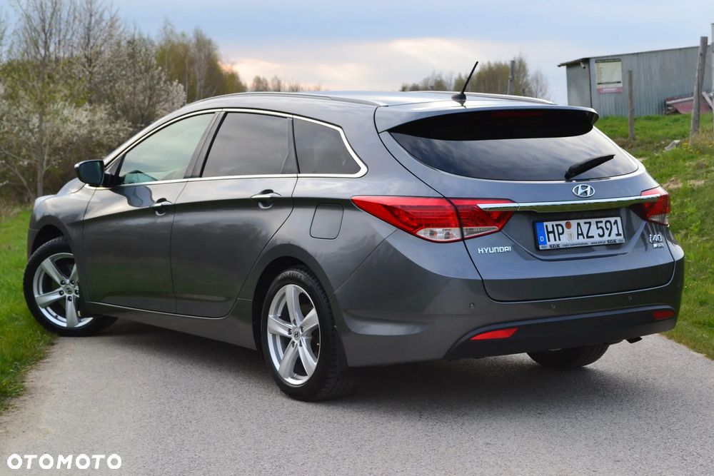 Hyundai i40 2.0 Premium - 12