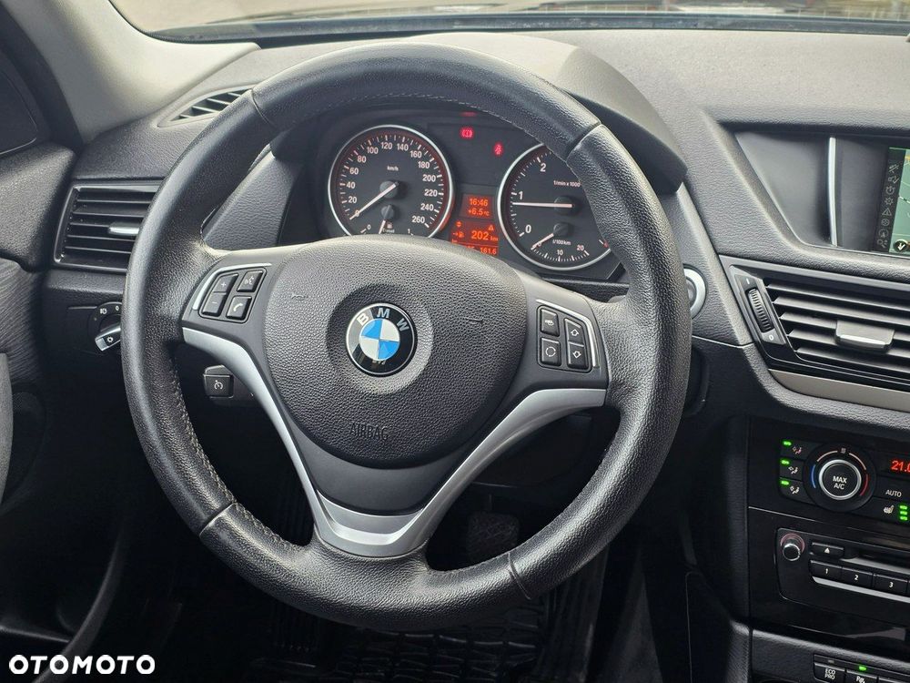 BMW X1 sDrive16d xLine - 18