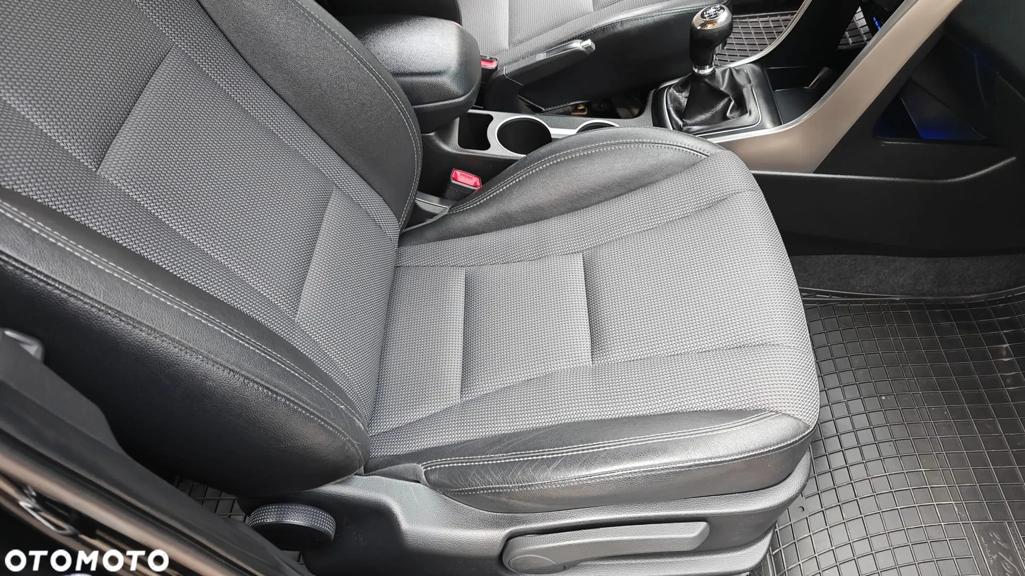 Hyundai i30 1.4 Premium - 18