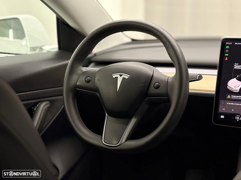 Tesla Model 3 Standard RWD Plus - 17