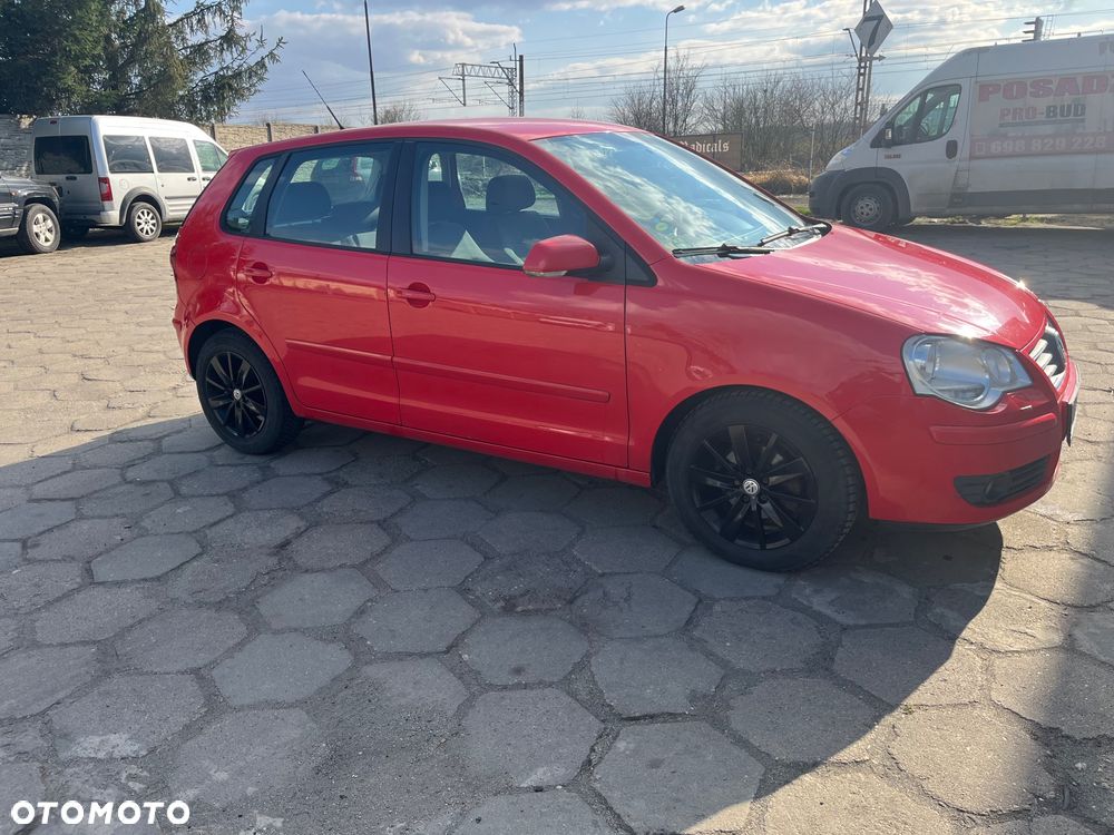 Volkswagen Polo 1.4 FSI Trendline - 4