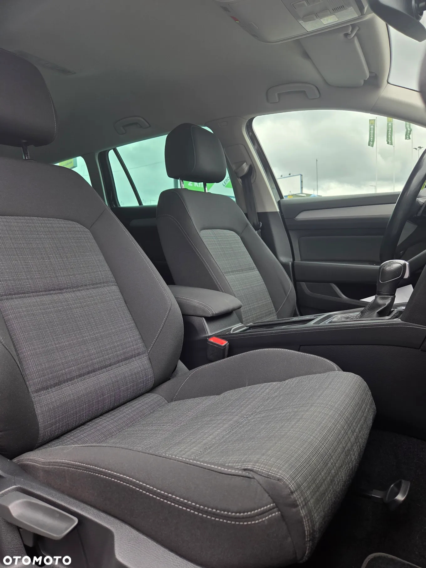 Volkswagen Passat 1.5 TSI EVO Business DSG - 23
