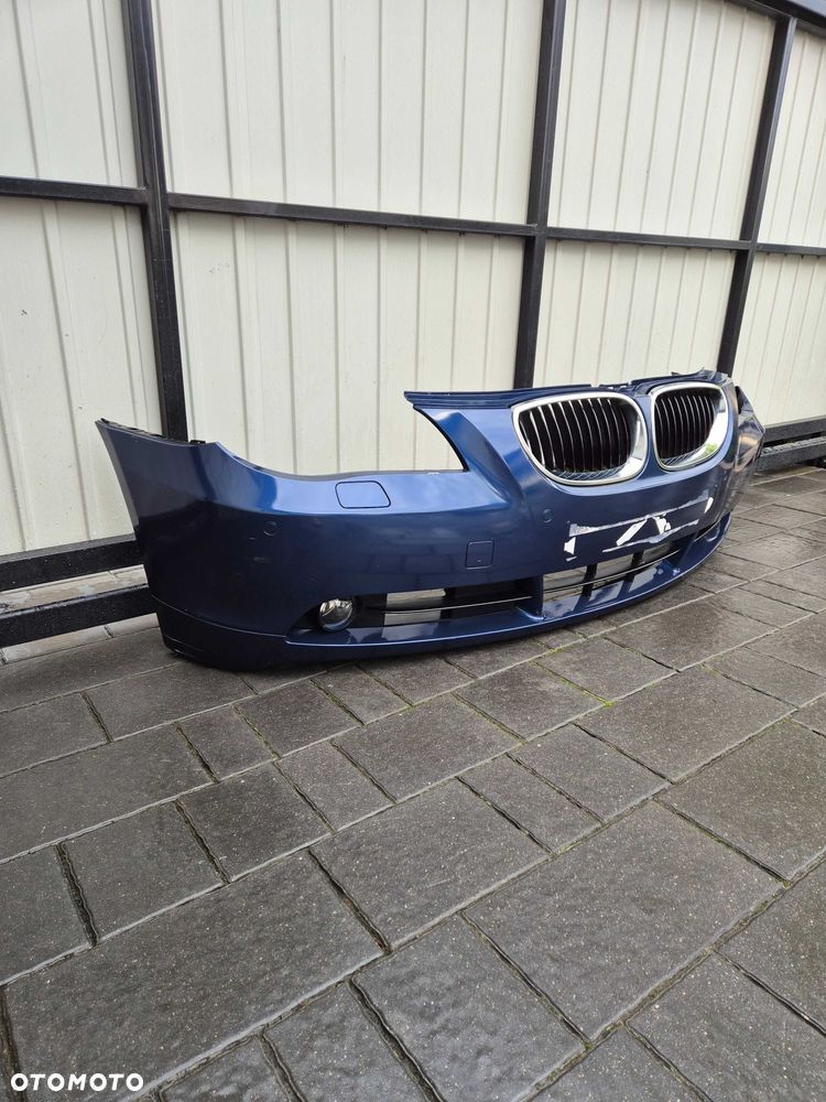 Zderzak przód przedni BMW SERII 5 E60 E61 rok 04 kod lak A07/5 pdcx4 spryski - 2