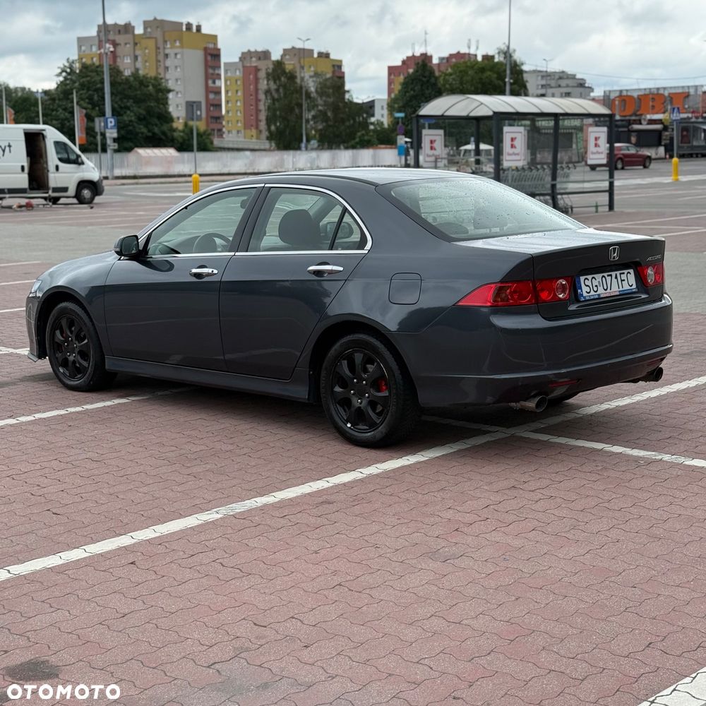 Honda Accord 2.0 Executive - 6