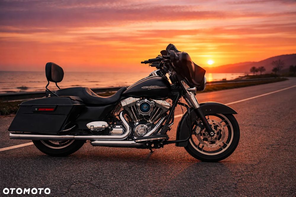 Harley-Davidson Dyna Super Glide - 2