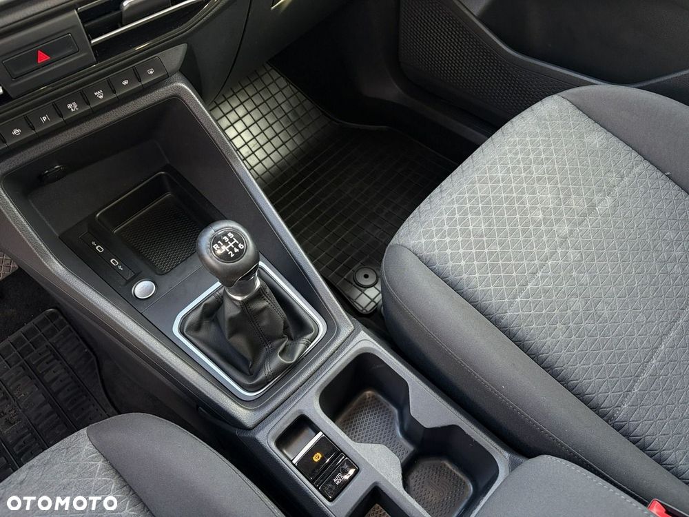 Ford Tourneo Connect 2.0 EcoBlue Titanium - 20