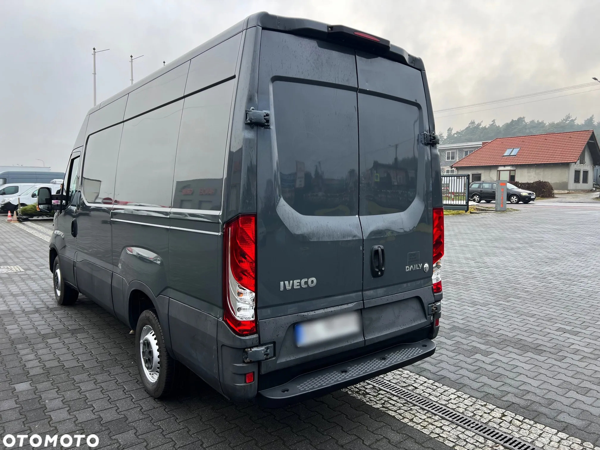 Iveco Daily 35S15 3.0 L3H2 Blaszak Furgon Salon PL - 3