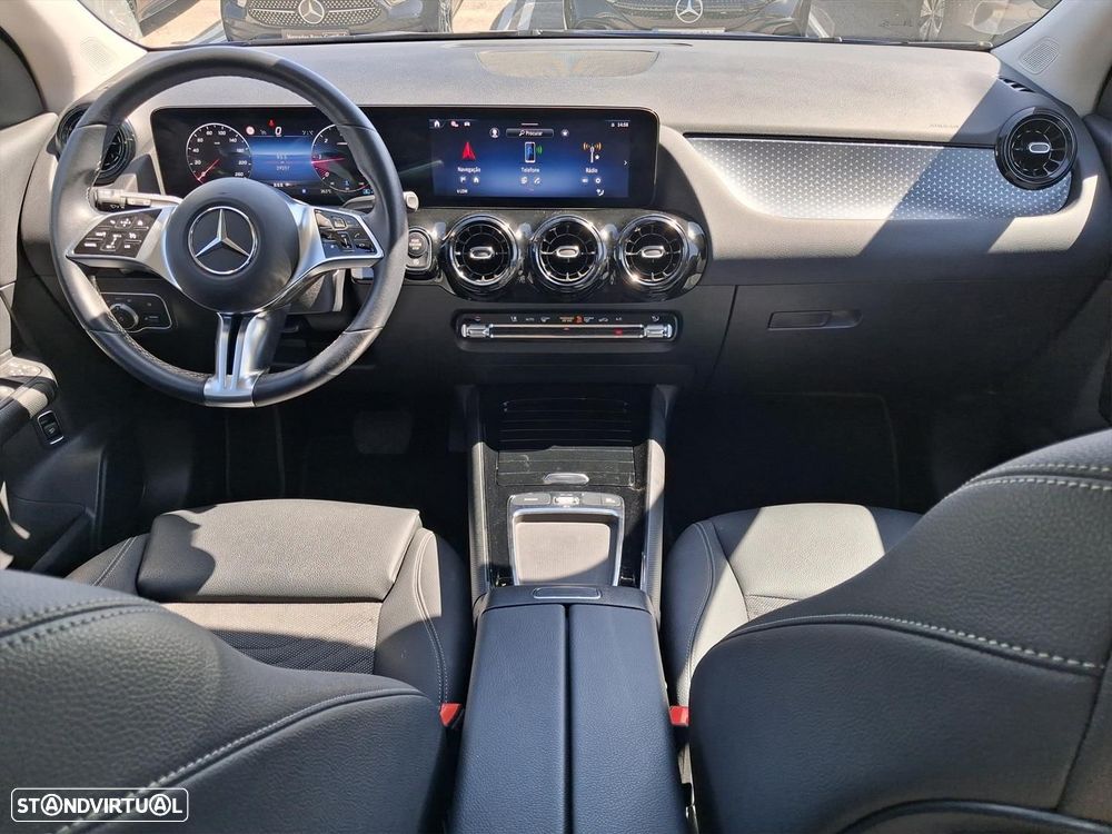 Mercedes-Benz GLA 180 d Progressive - 17