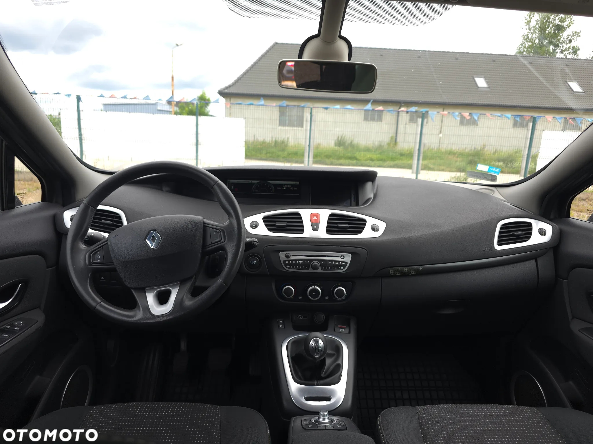 Renault Scenic 1.6 16V 110 TomTom Edition - 32