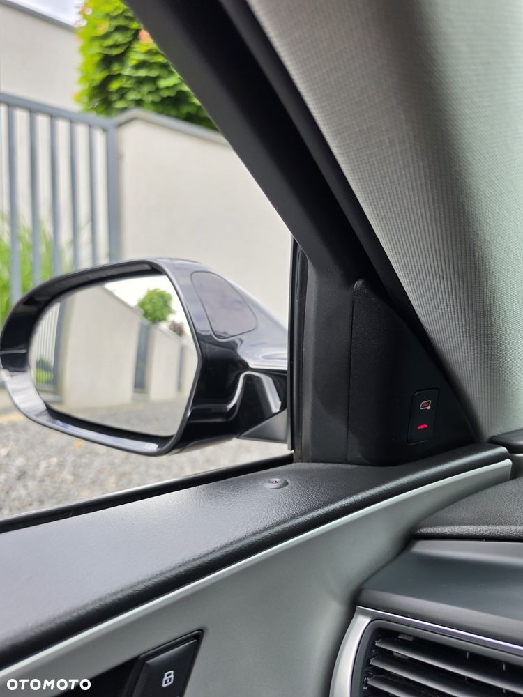 Audi A6 Avant 2.0 TDI Ultra S tronic - 23