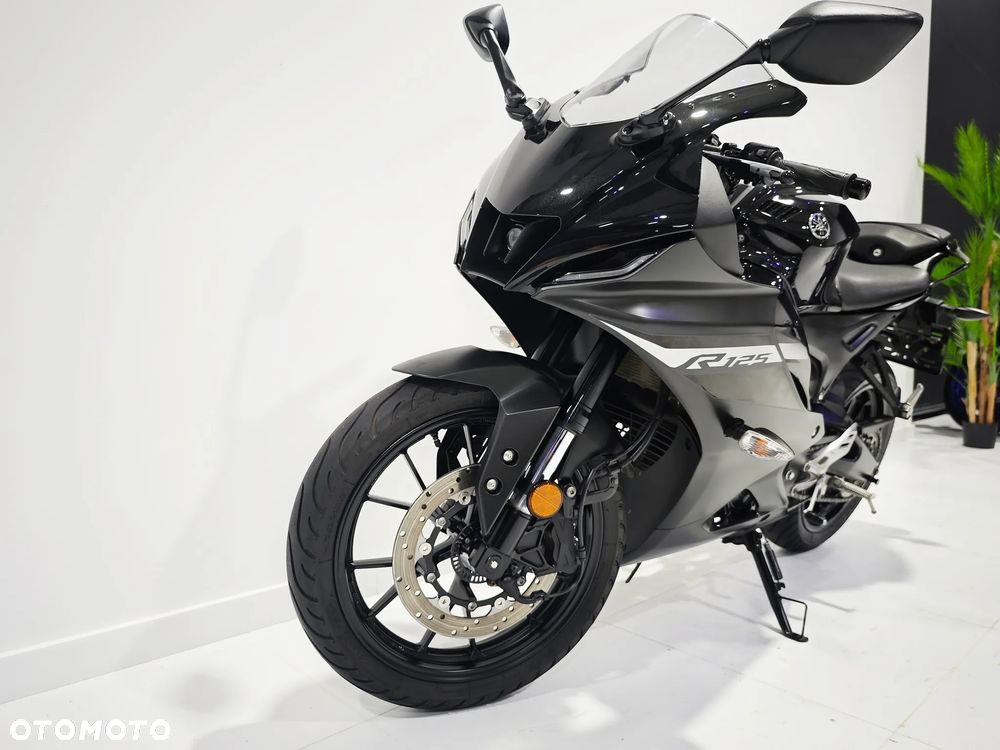 Yamaha YZF - 14