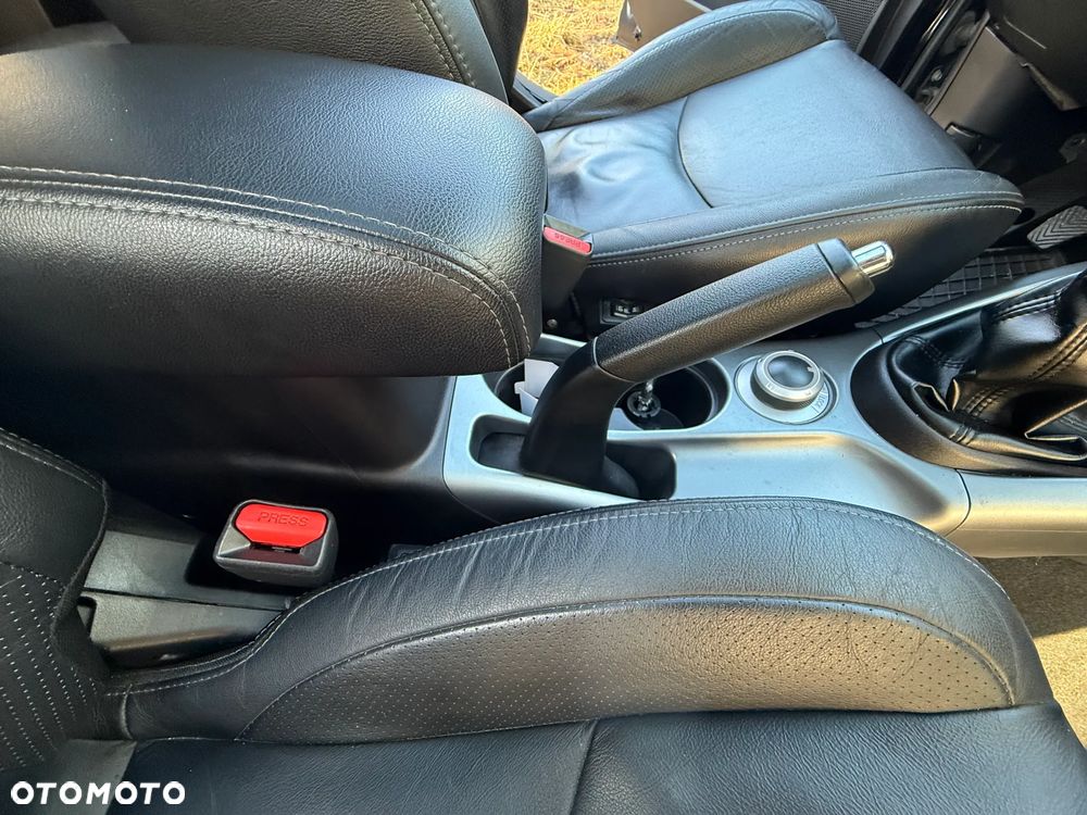 Mitsubishi Outlander 2.0 DID Intense + - 21