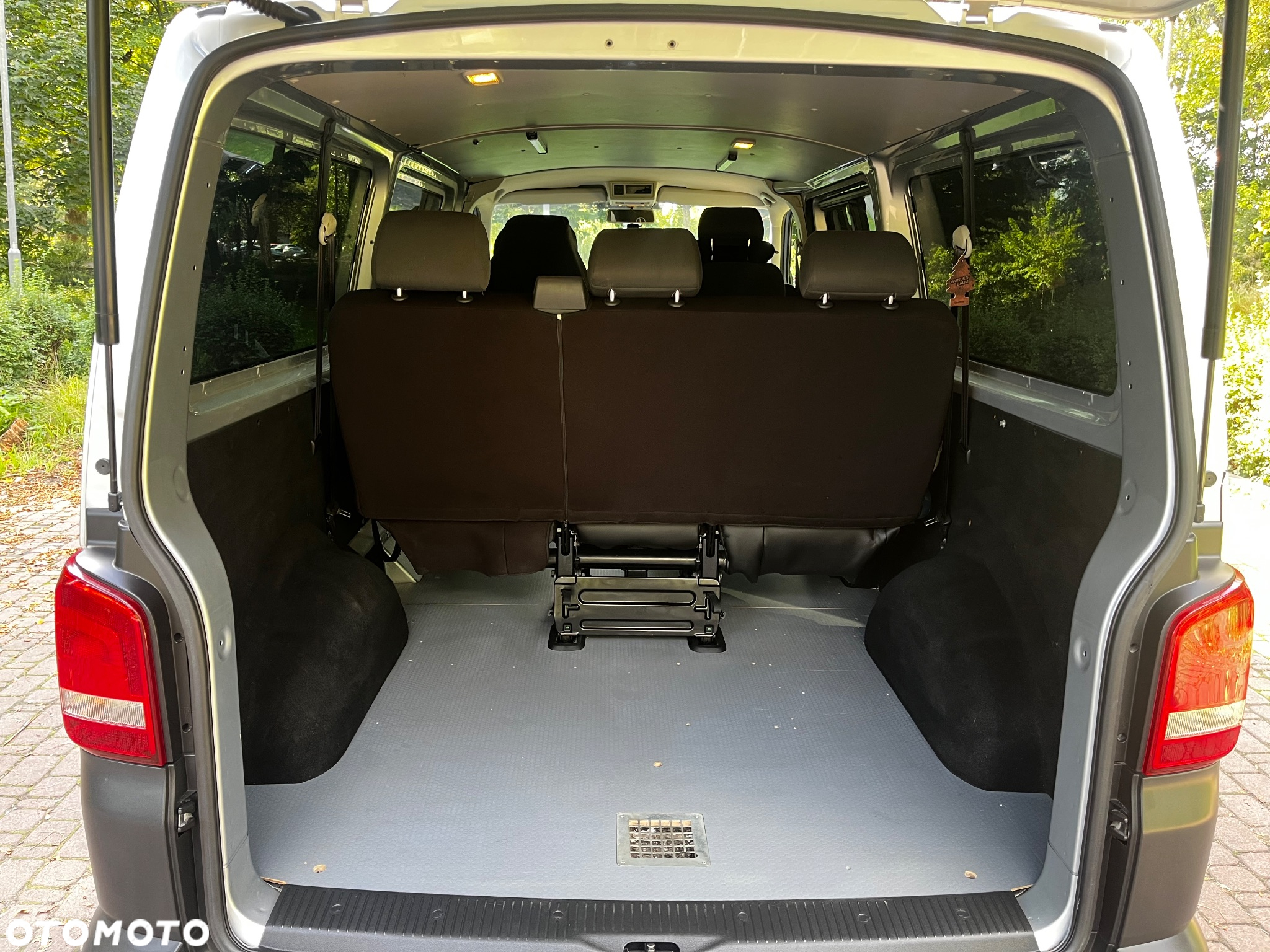 Volkswagen Transporter Multivan Lang Comfortline - 24