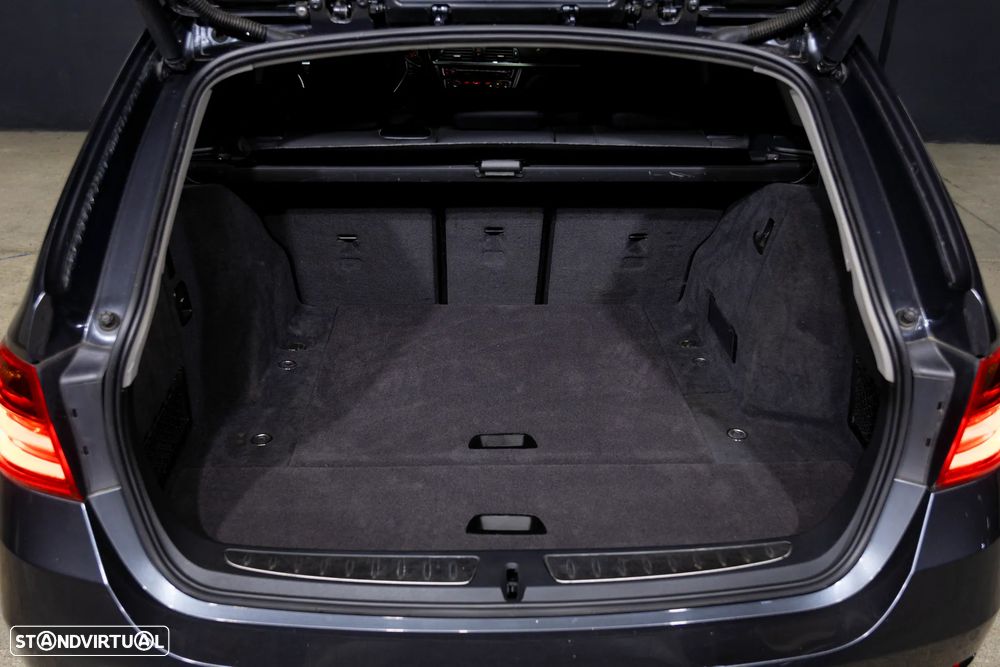 BMW 320 d Aut. Luxury Line - 25